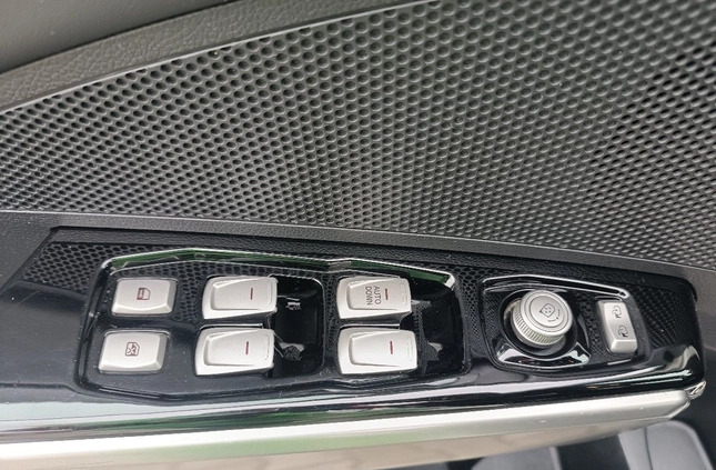 SsangYong Tivoli cena 42900 przebieg: 114000, rok produkcji 2016 z Góra małe 529